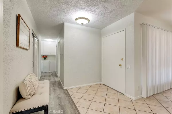 Calabasas, CA 91302,26134 Roymor DR