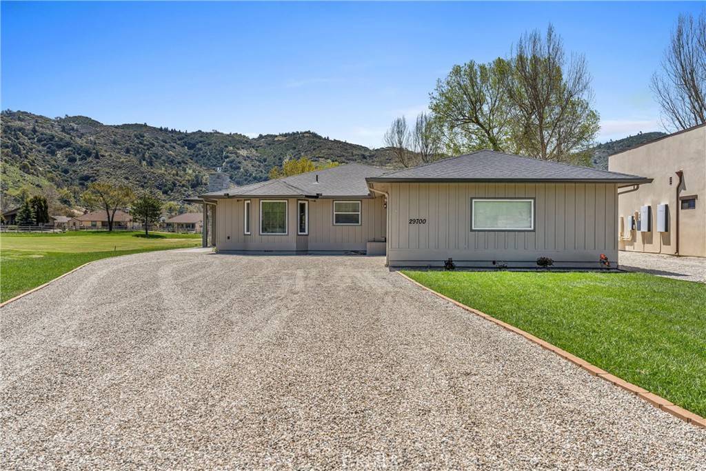 Tehachapi, CA 93561,29700 Pinedale