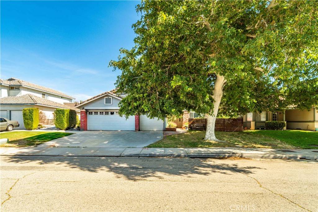 Palmdale, CA 93551,2553 Gemstone AVE
