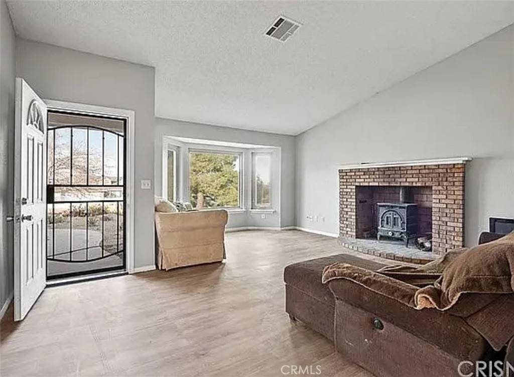 Pearblossom, CA 93553,13510 E Avenue W11