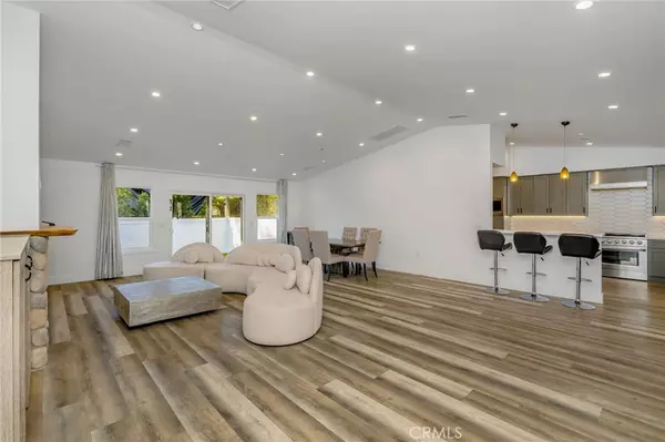 Woodland Hills, CA 91367,22845 Dolorosa ST