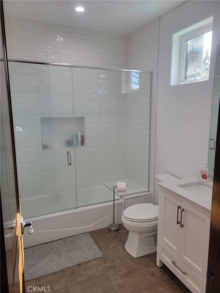Valley Glen, CA 91401,13802 Erwin ST
