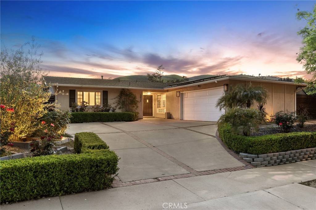 Calabasas, CA 91302,5839 Parkmor RD