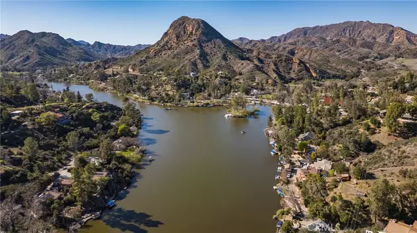 Agoura Hills, CA 91301,2106 Lakeshore DR