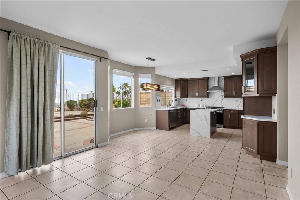 Porter Ranch, CA 91326,19752 Sierra Meadows LN