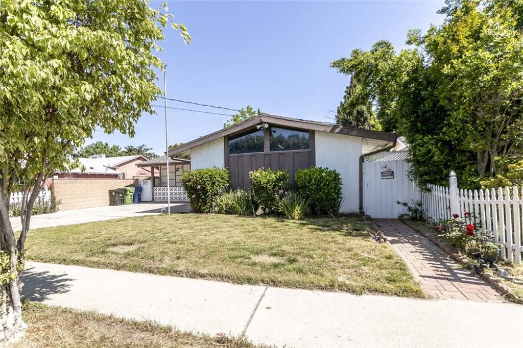 Van Nuys, CA 91405,13727 Leadwell ST
