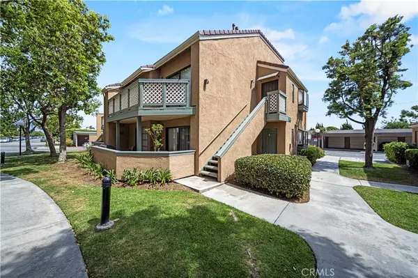 3501 W Greentree CIR #F, Anaheim, CA 92804
