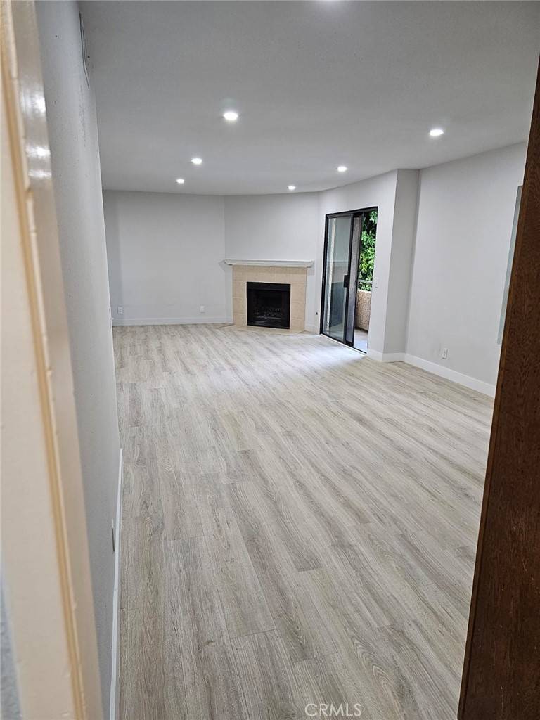Panorama City, CA 91402,8331 Cedros AVE #14
