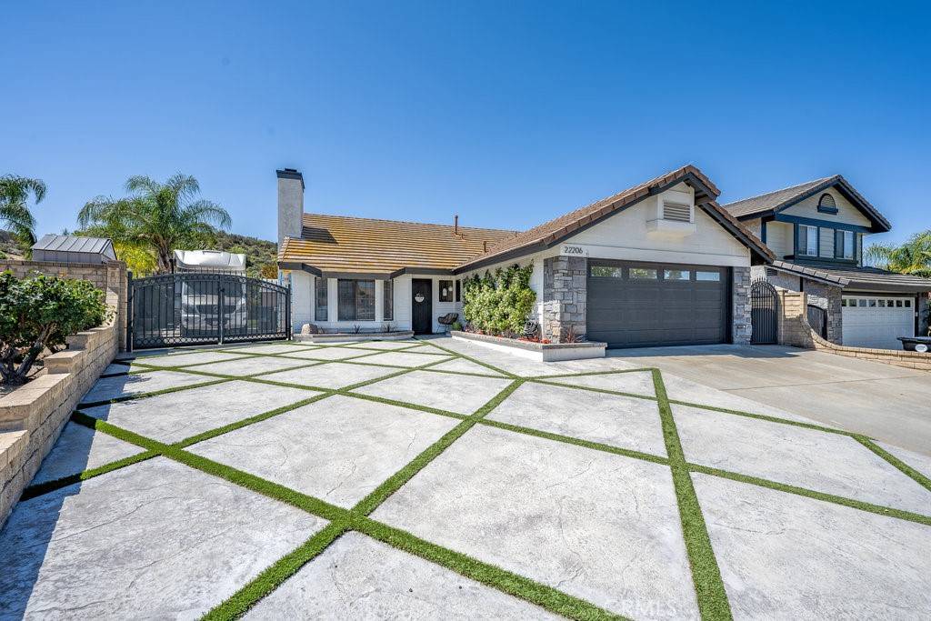 22206 Claibourne LN, Saugus, CA 91350