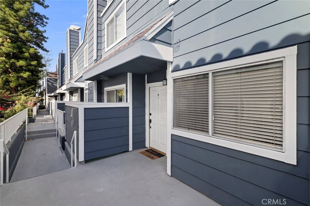 Sherman Oaks, CA 91423,4511 Murietta AVE #8
