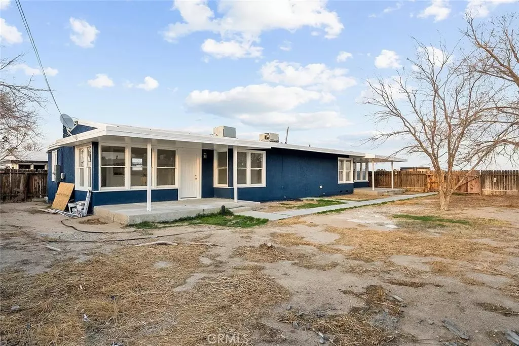 Edwards, CA 93523,13057 Davenport ST #A