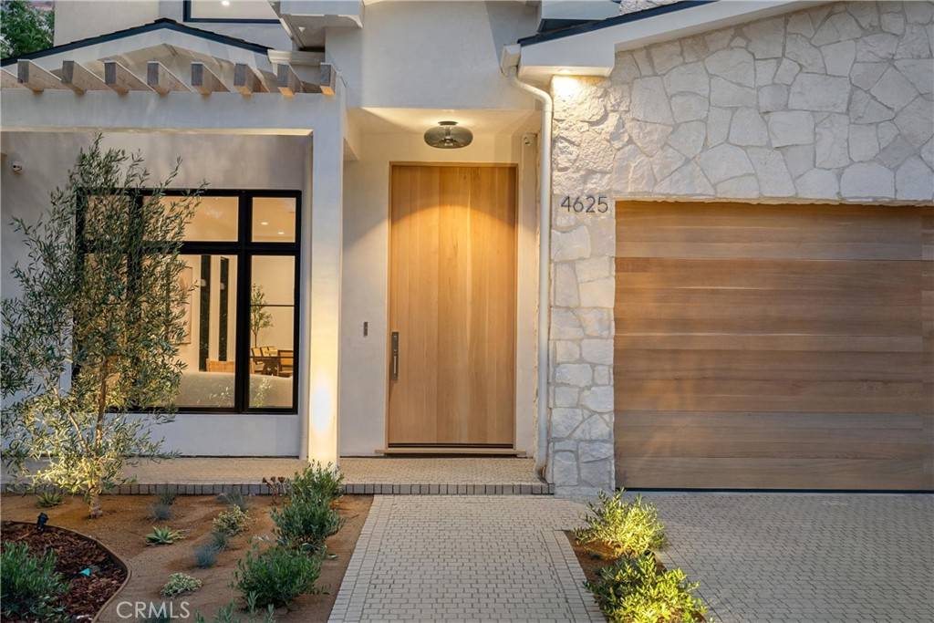 Sherman Oaks, CA 91403,4625 Vesper AVE
