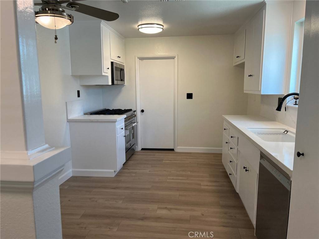 Simi Valley, CA 93065,1855 Kearney AVE