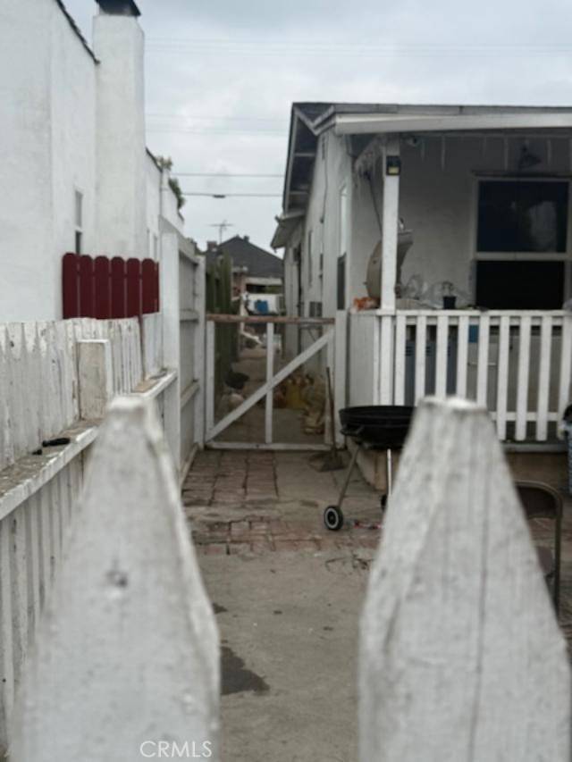 Los Angeles, CA 90011,3815 Paloma ST
