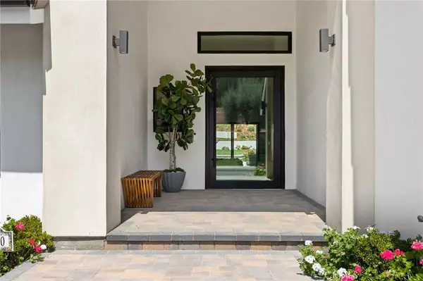 Woodland Hills, CA 91367,5100 Orrville AVE