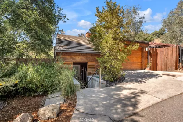 4315 Morro DR, Woodland Hills, CA 91364