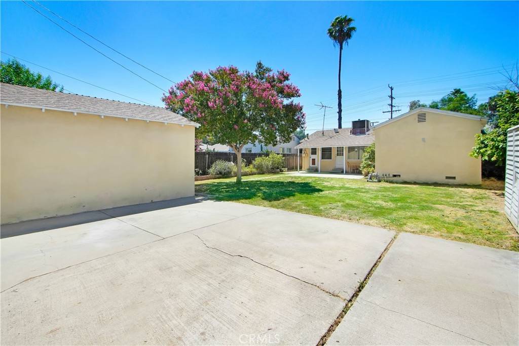 Reseda, CA 91335,18003 Saticoy ST