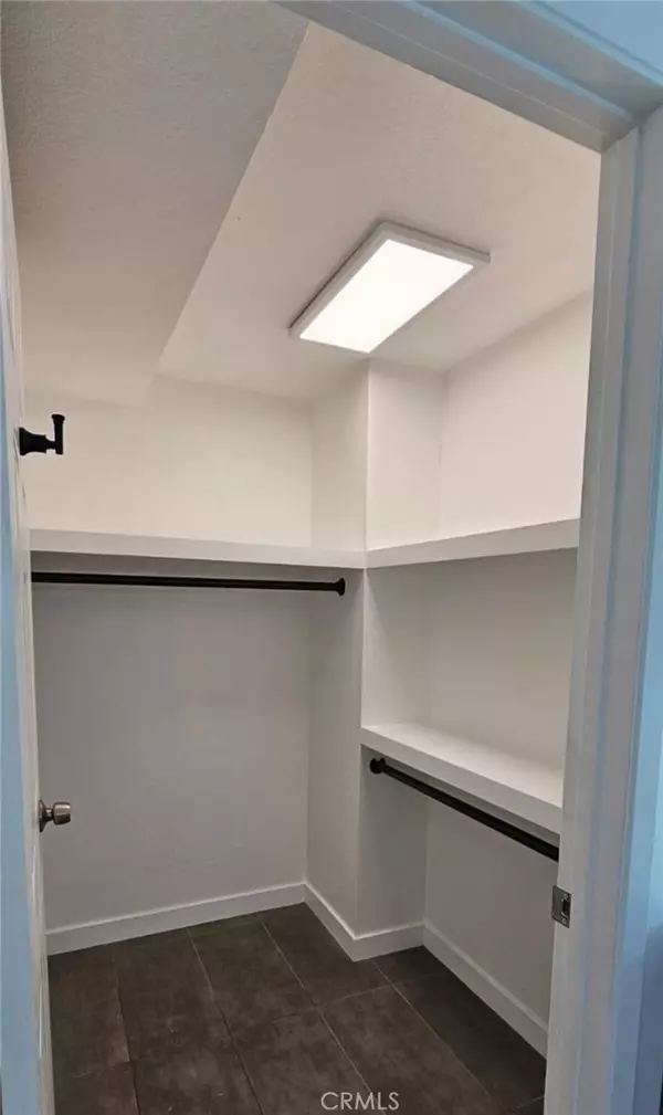 Oxnard, CA 93035,313 Ocean DR