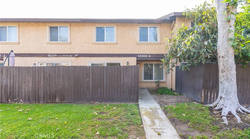 North Hollywood, CA 91605,12302 Runnymede ST #4