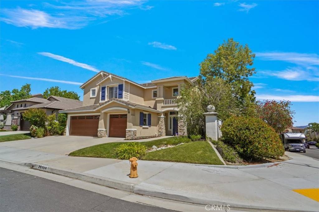 26104 Singer PL, Stevenson Ranch, CA 91381