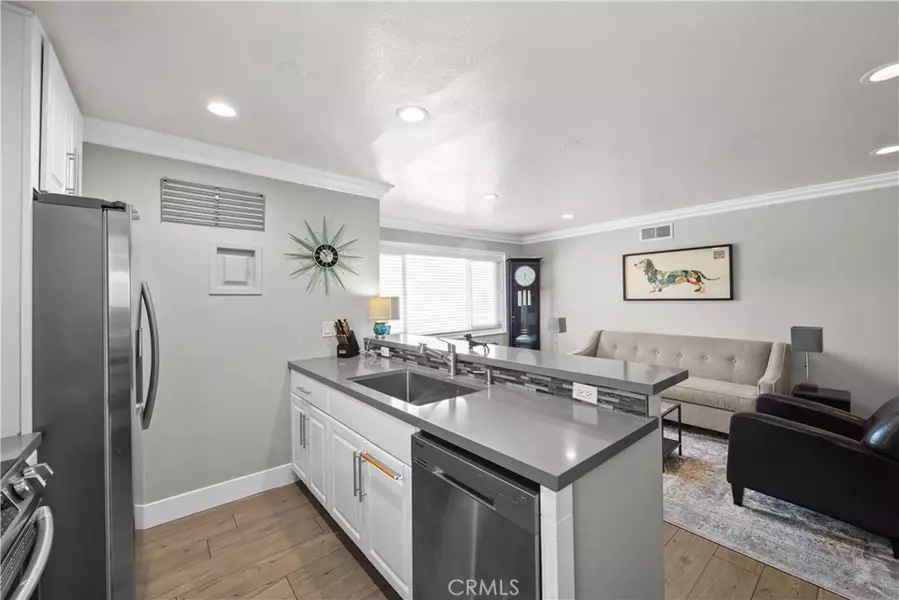 613 Avenida De La Plata, Newbury Park, CA 91320