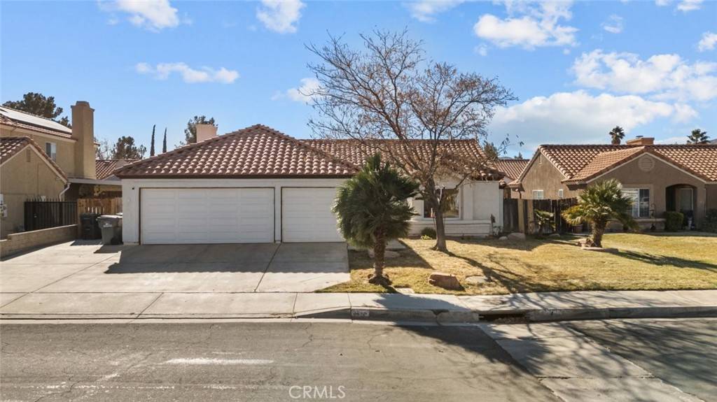 1512 Kings RD, Palmdale, CA 93551