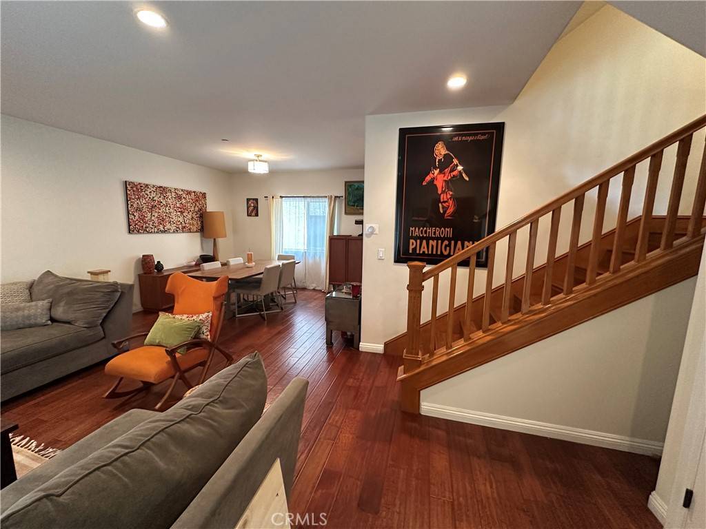 Studio City, CA 91604,10866 Bluffside DR #2