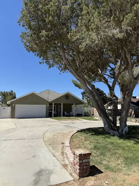 4230 W Avenue L2, Lancaster, CA 93536