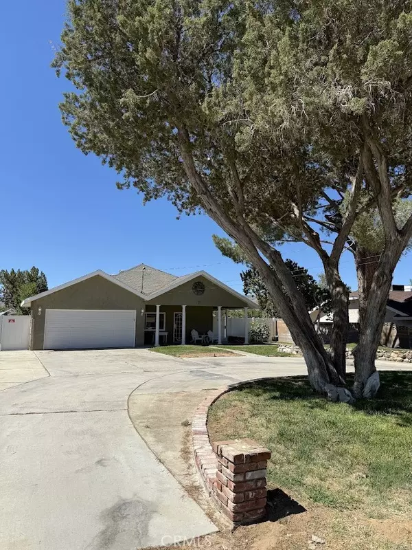 4230 W Avenue L2, Lancaster, CA 93536