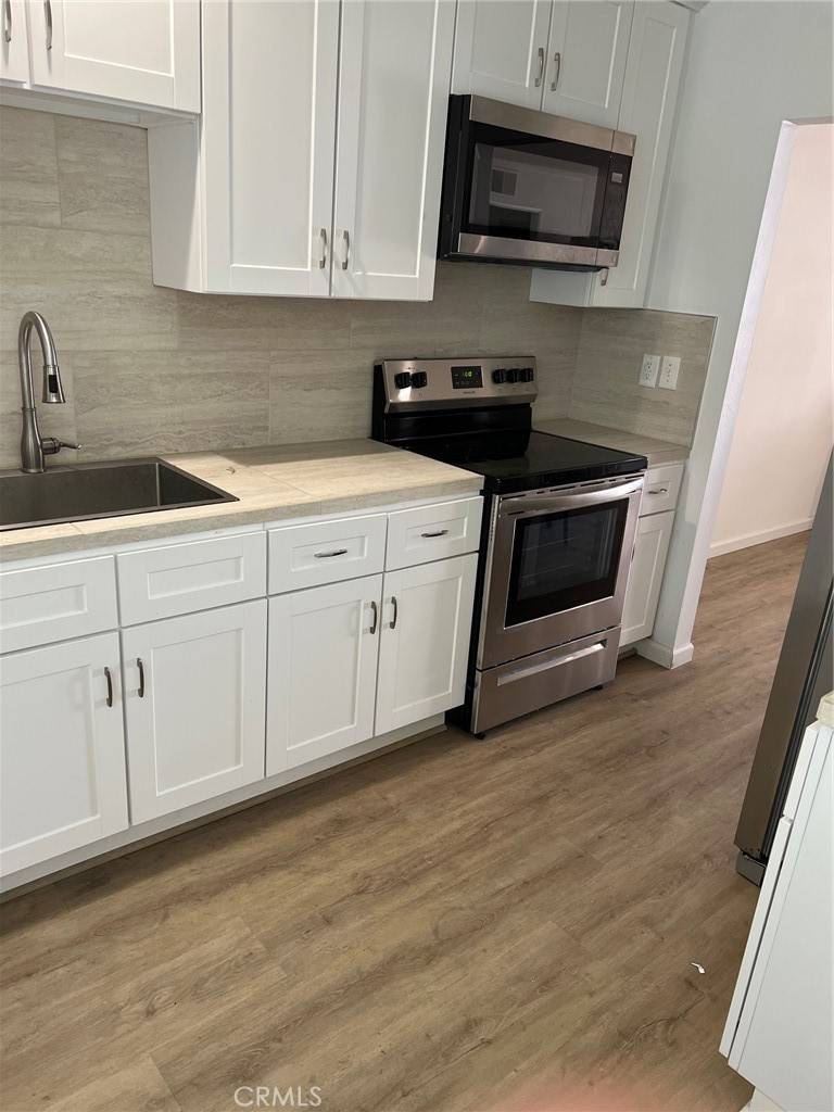 Port Hueneme, CA 93041,165 W Fiesta green