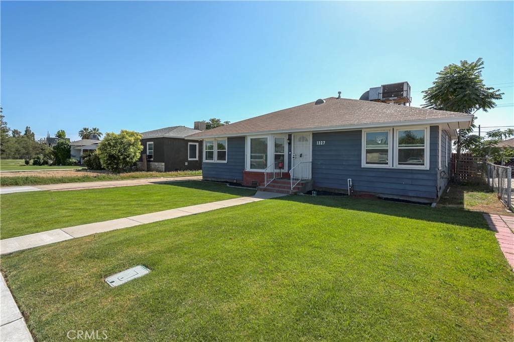 1327 El Rancho DR, Bakersfield, CA 93304