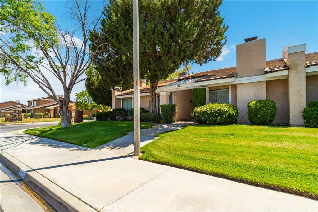 Lancaster, CA 93536,44114 30th ST W
