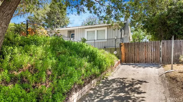 22960 Crespi ST, Woodland Hills, CA 91364