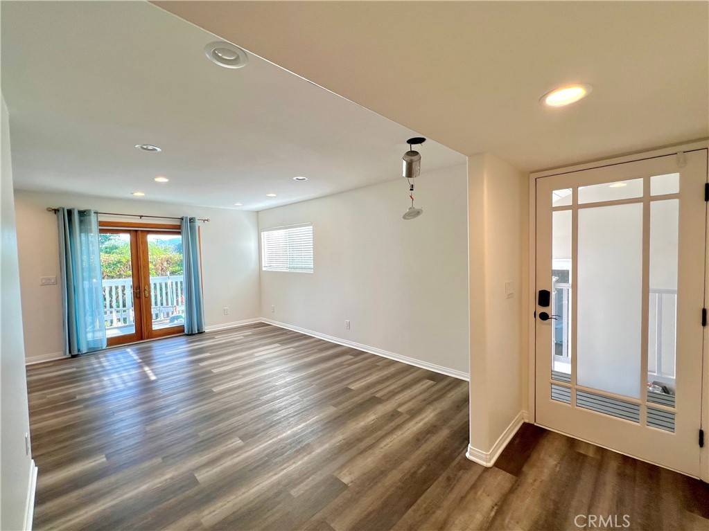 Thousand Oaks, CA 91360,738 Calle Fresno