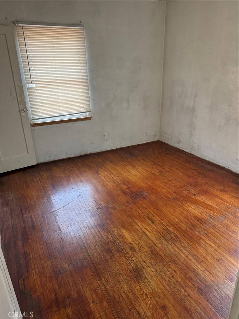 Los Angeles, CA 90043,3111 W 57th ST