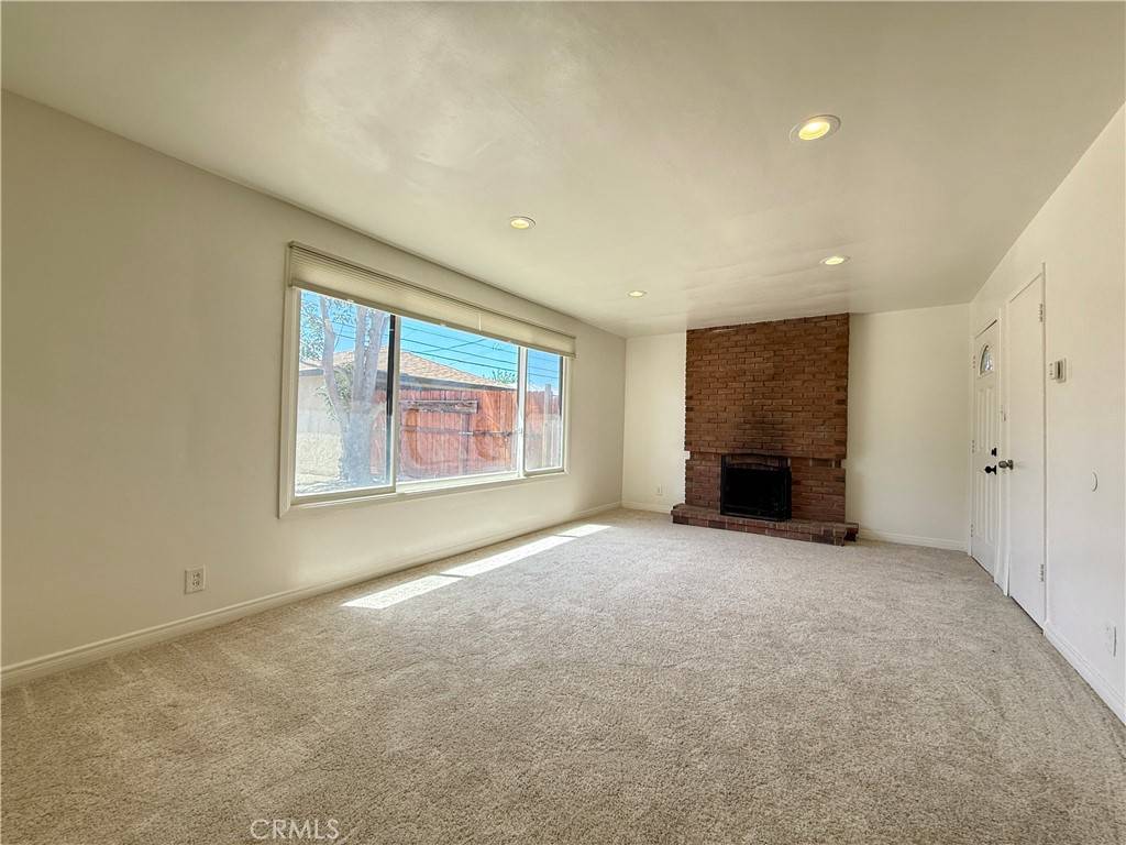 Lancaster, CA 93534,44037 Fern AVE