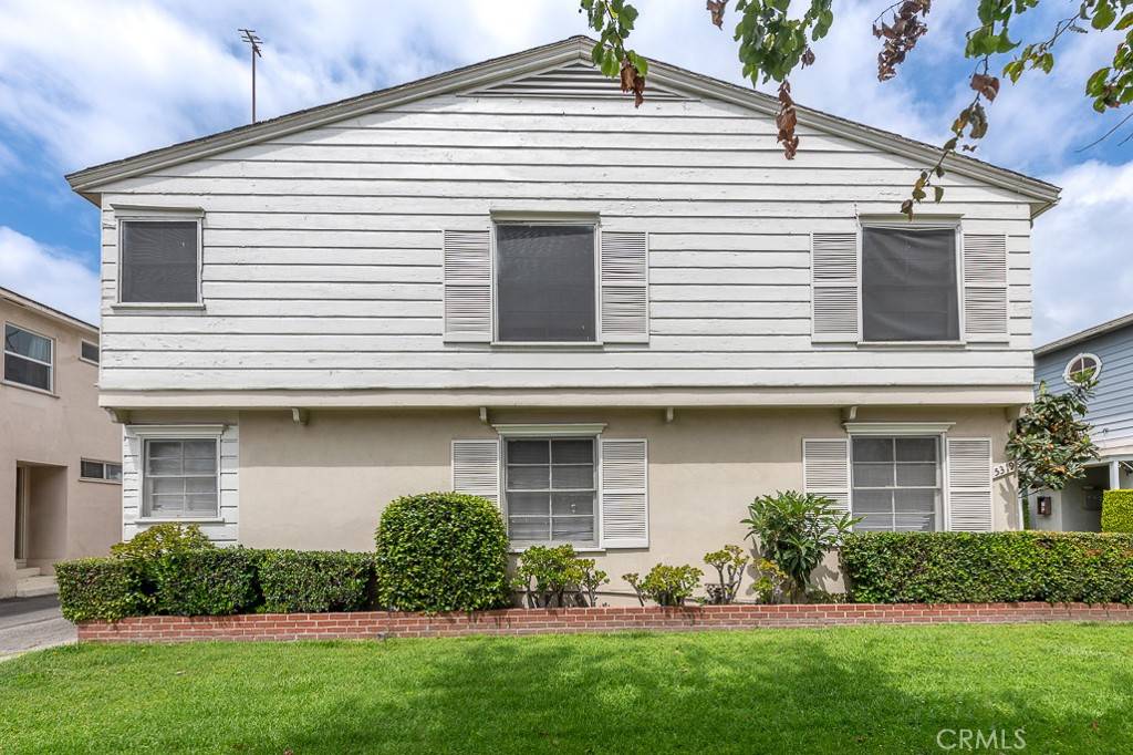 Valley Village, CA 91607,5319 Whitsett AVE