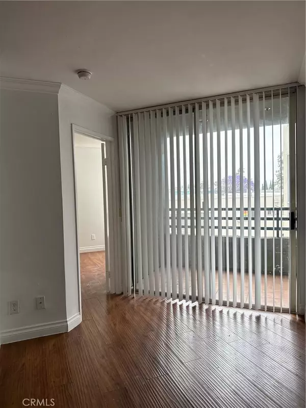 Los Angeles, CA 90046,1420 N Sierra Bonita AVE