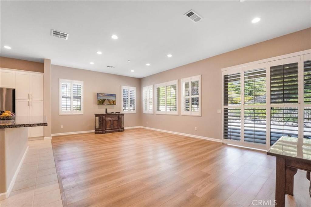 Canyon Country, CA 91387,18608 Cedar Crest DR