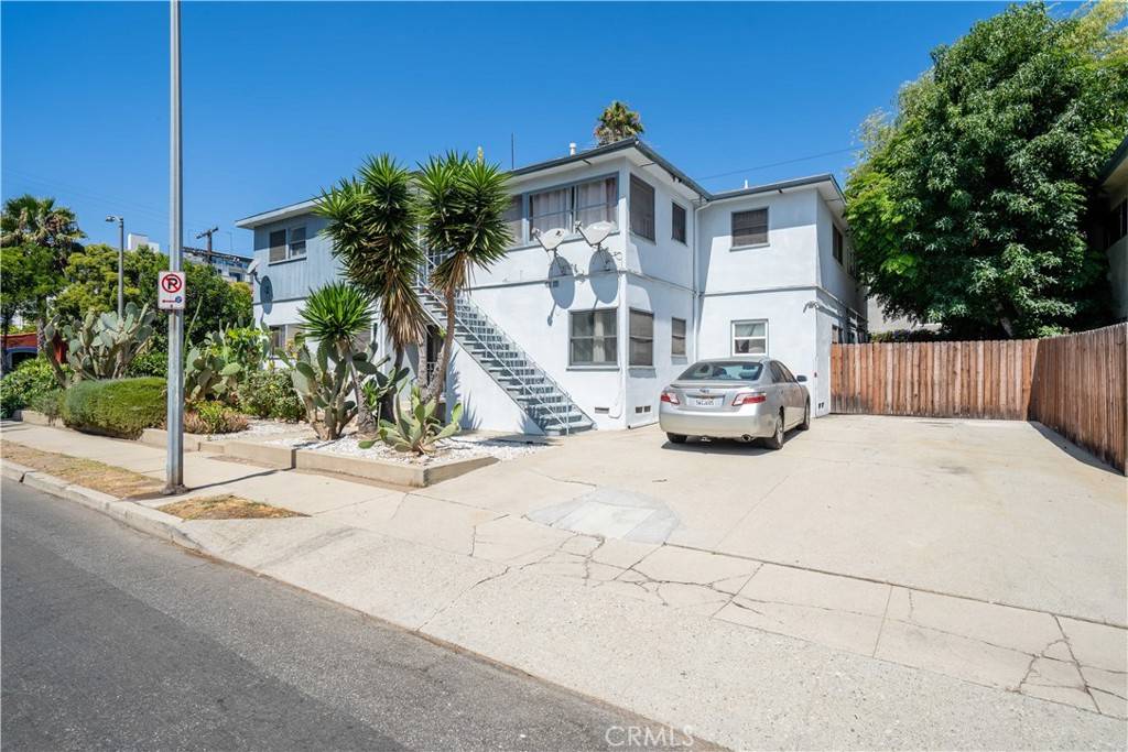 Los Angeles, CA 90034,3624 Hughes AVE