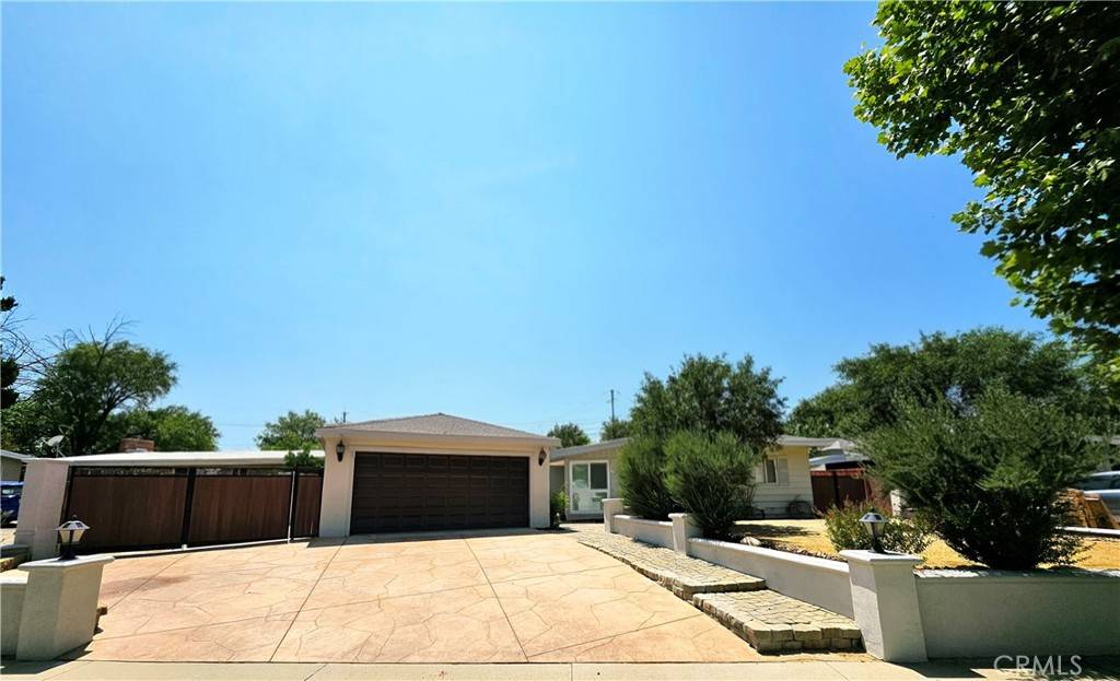 27545 Santa Clarita RD, Saugus, CA 91350