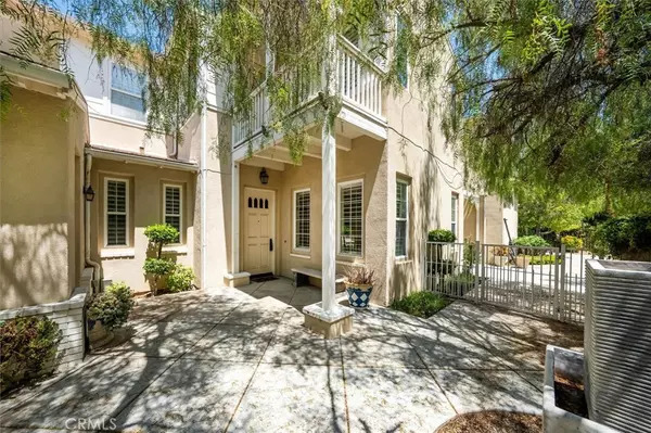 Valencia, CA 91355,26800 Fairlain DR