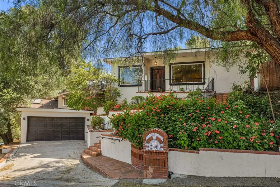 4352 Saltillo ST, Woodland Hills, CA 91364