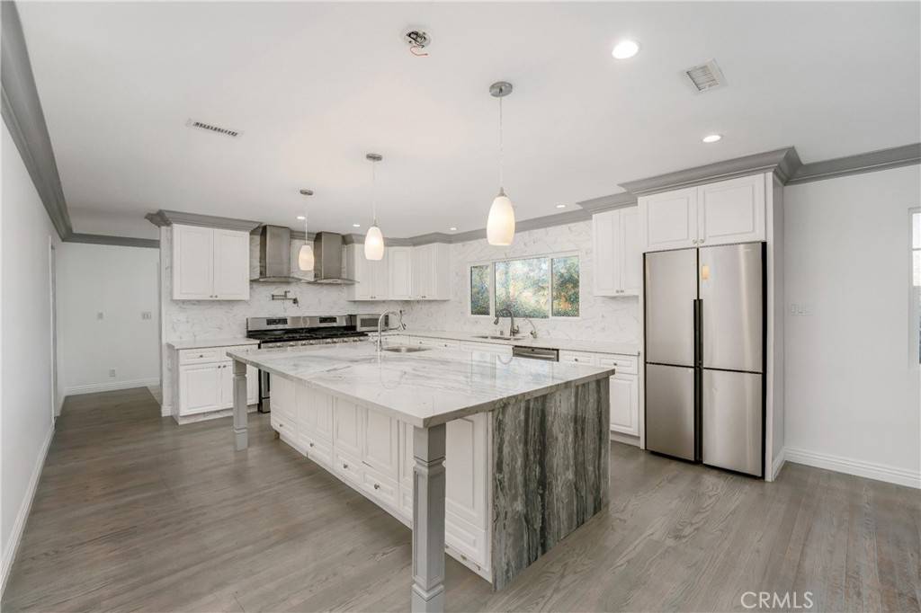 Valley Glen, CA 91606,6059 Vantage AVE