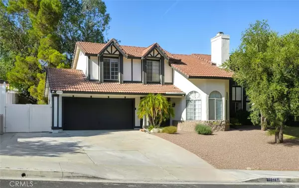 28918 Lillyglen DR, Canyon Country, CA 91387