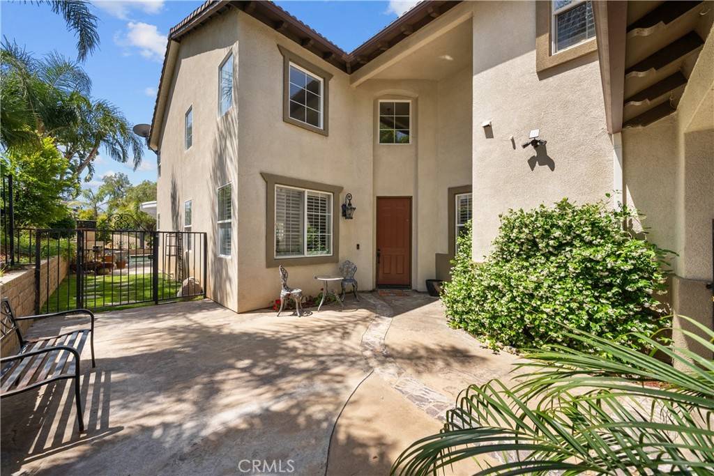 Castaic, CA 91384,29012 Madrid PL