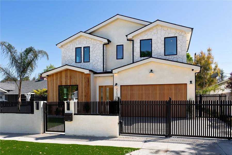 22640 Clarendon ST, Woodland Hills, CA 91367