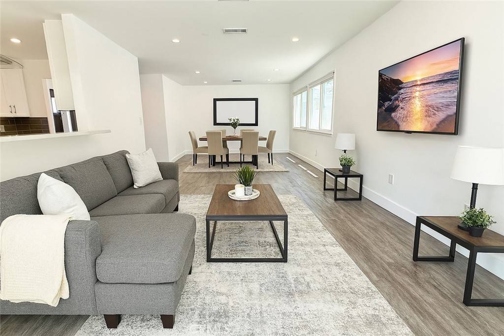 20243 Lassen ST, Chatsworth, CA 91311