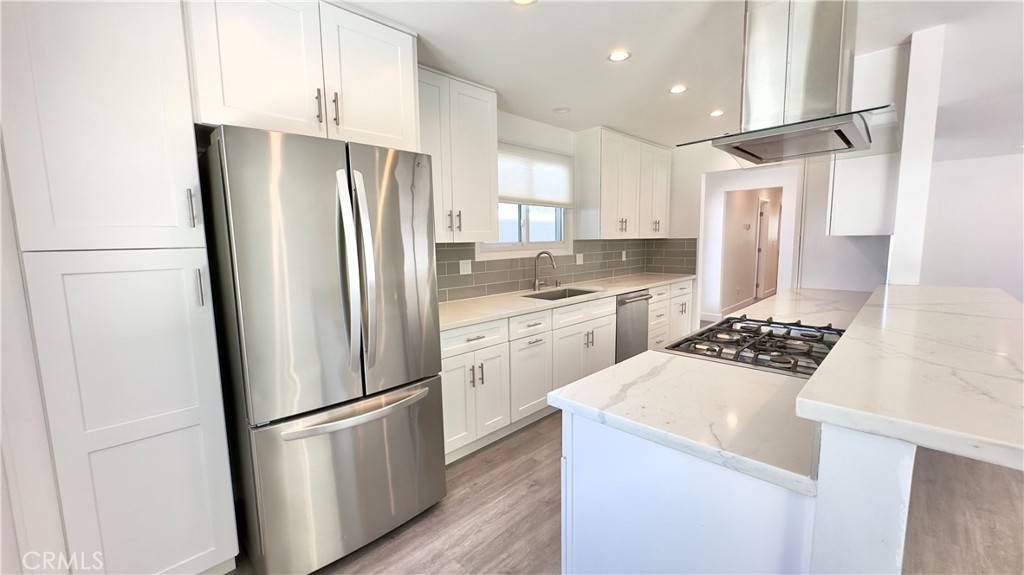 Chatsworth, CA 91311,20243 Lassen ST