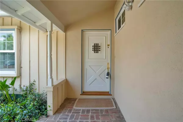 Woodland Hills, CA 91367,22716 Miranda ST